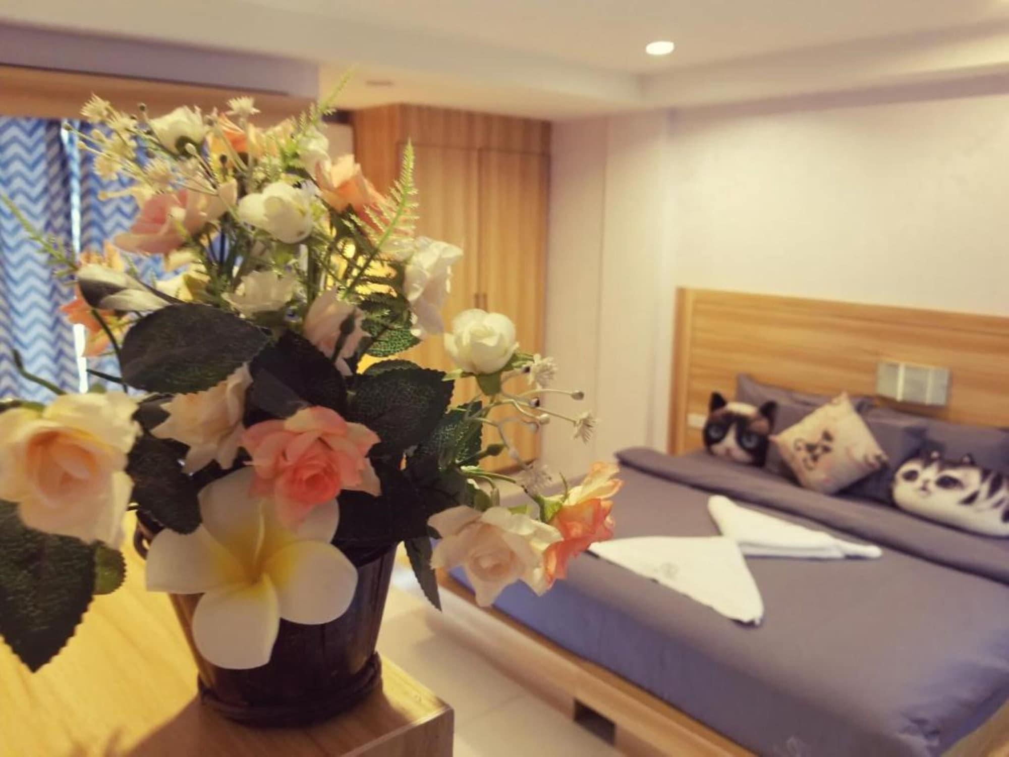 Patong Cat Story Hotel מראה חיצוני תמונה